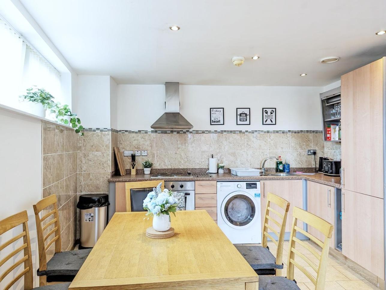 Guest In City Centre Near Key Attractions Holiday home *