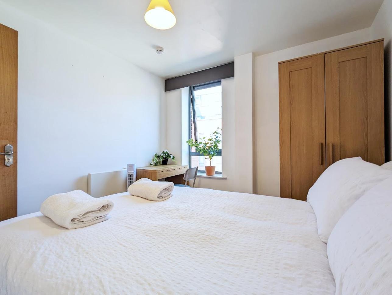 Guest In City Centre Near Key Attractions
